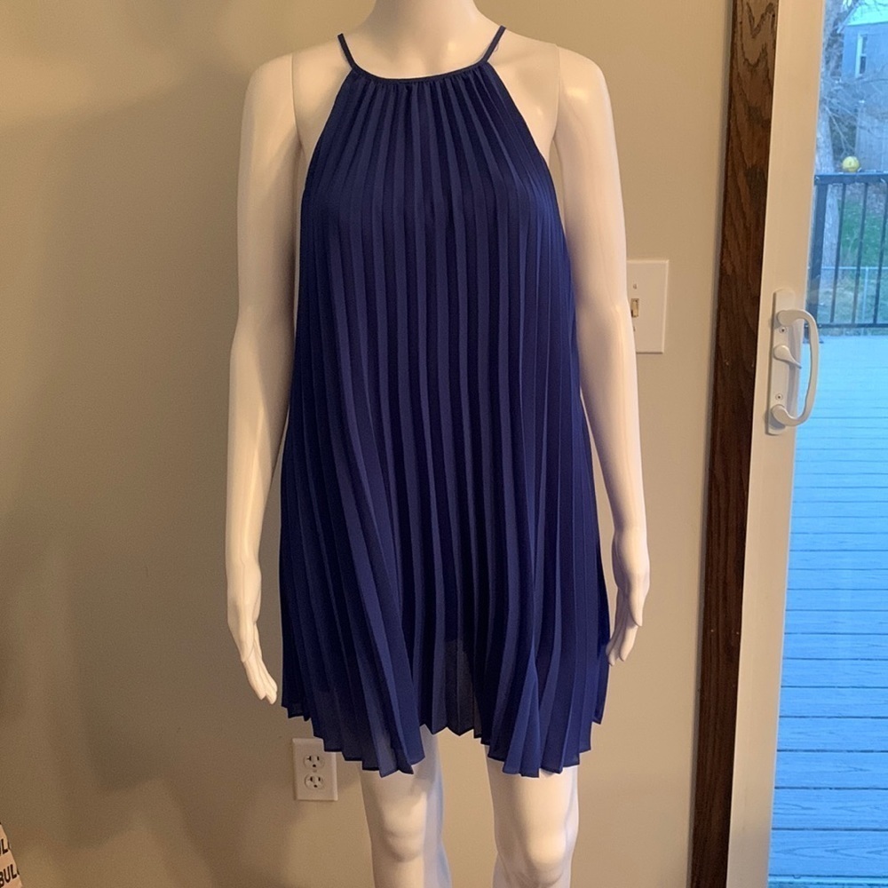 Line & Dot pleated dress in Royal blue, Size small, good condition